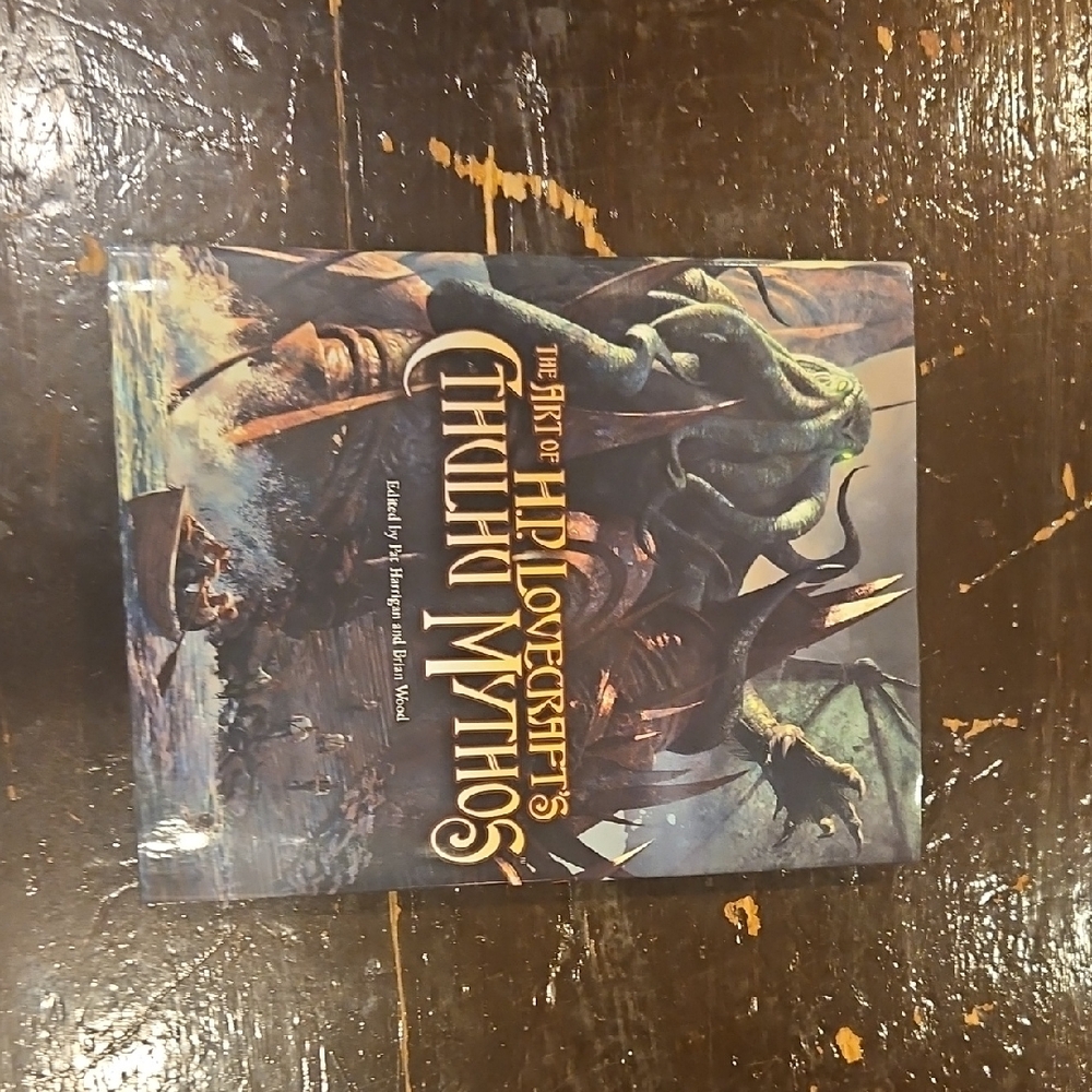 The Art of H.P. Lovecraft's Cthulhu Mythos Book, Hardcover